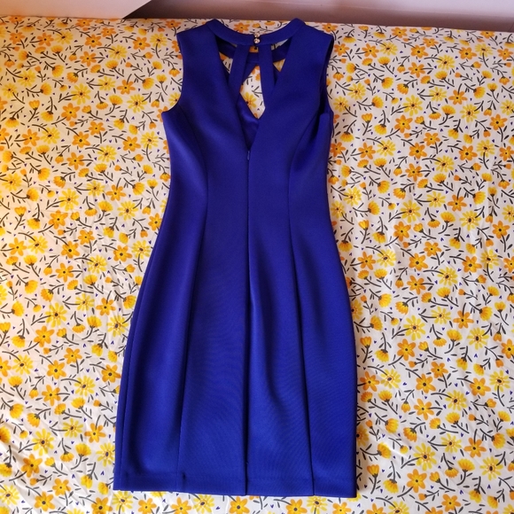 Guess Semi Formal Dress - Picture 3 of 4